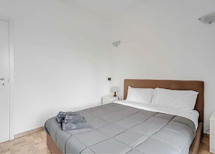Cav9 - Large Apartment With Panoramic View -