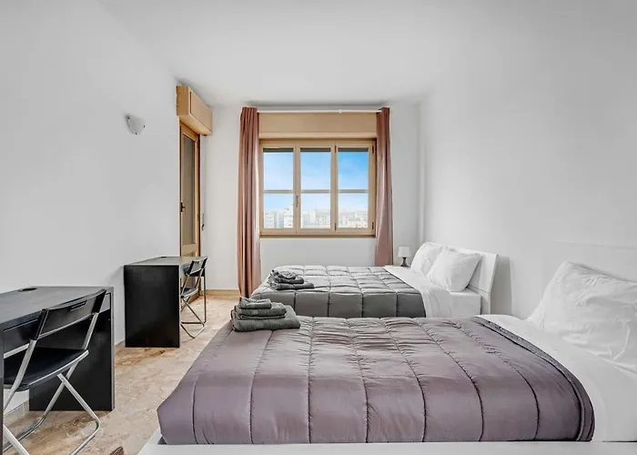 Cav9 - Large Apartment With Panoramic View -